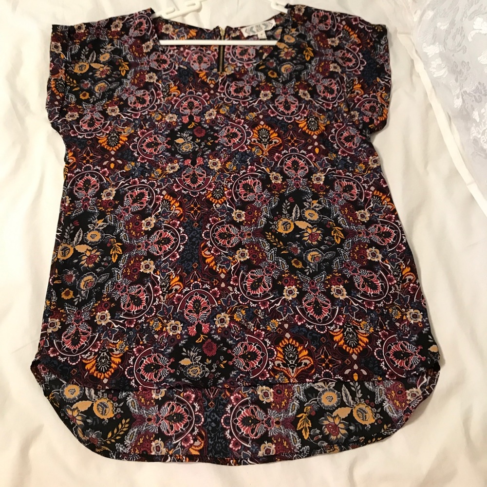 Patterned dress up shirt!
