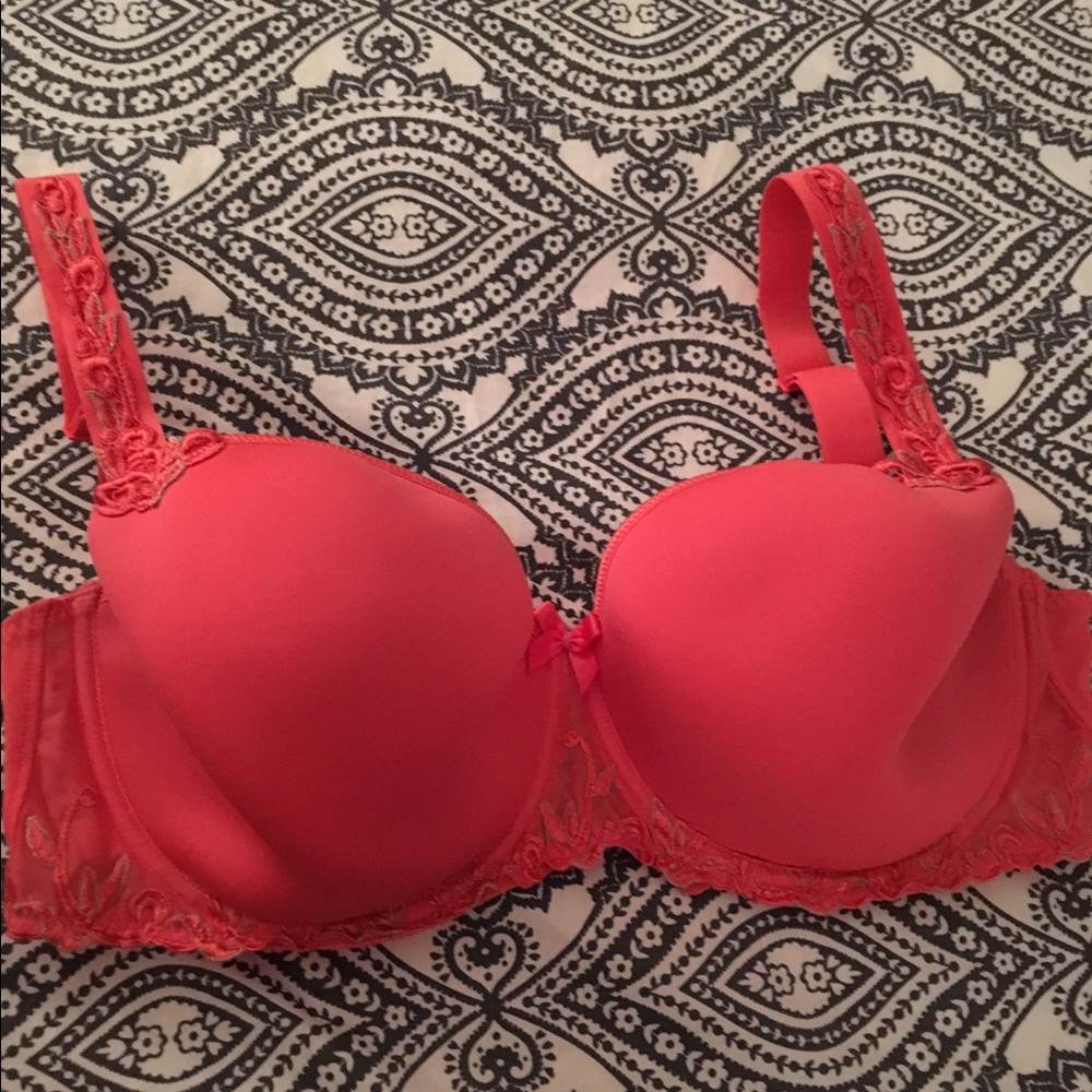 Simone Perele: coral Andora t-shirt bra