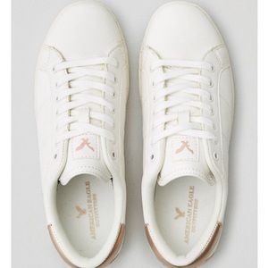 Meet your Posher, Mia