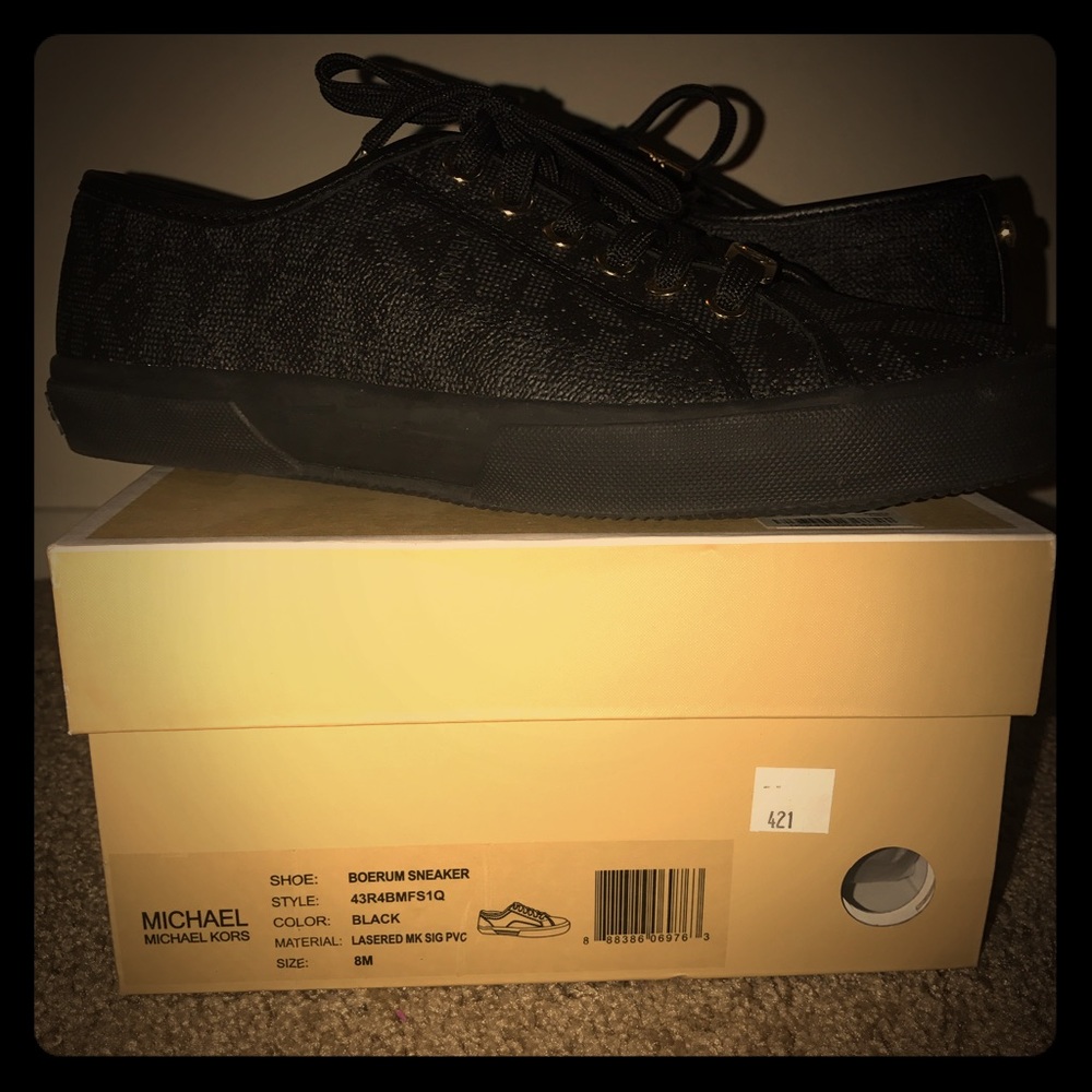 Michael Korda Fashion Tennis Shoes