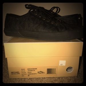 Michael Korda Fashion Tennis Shoes