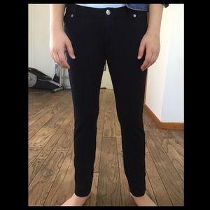 Black Low-Rise Jeggings