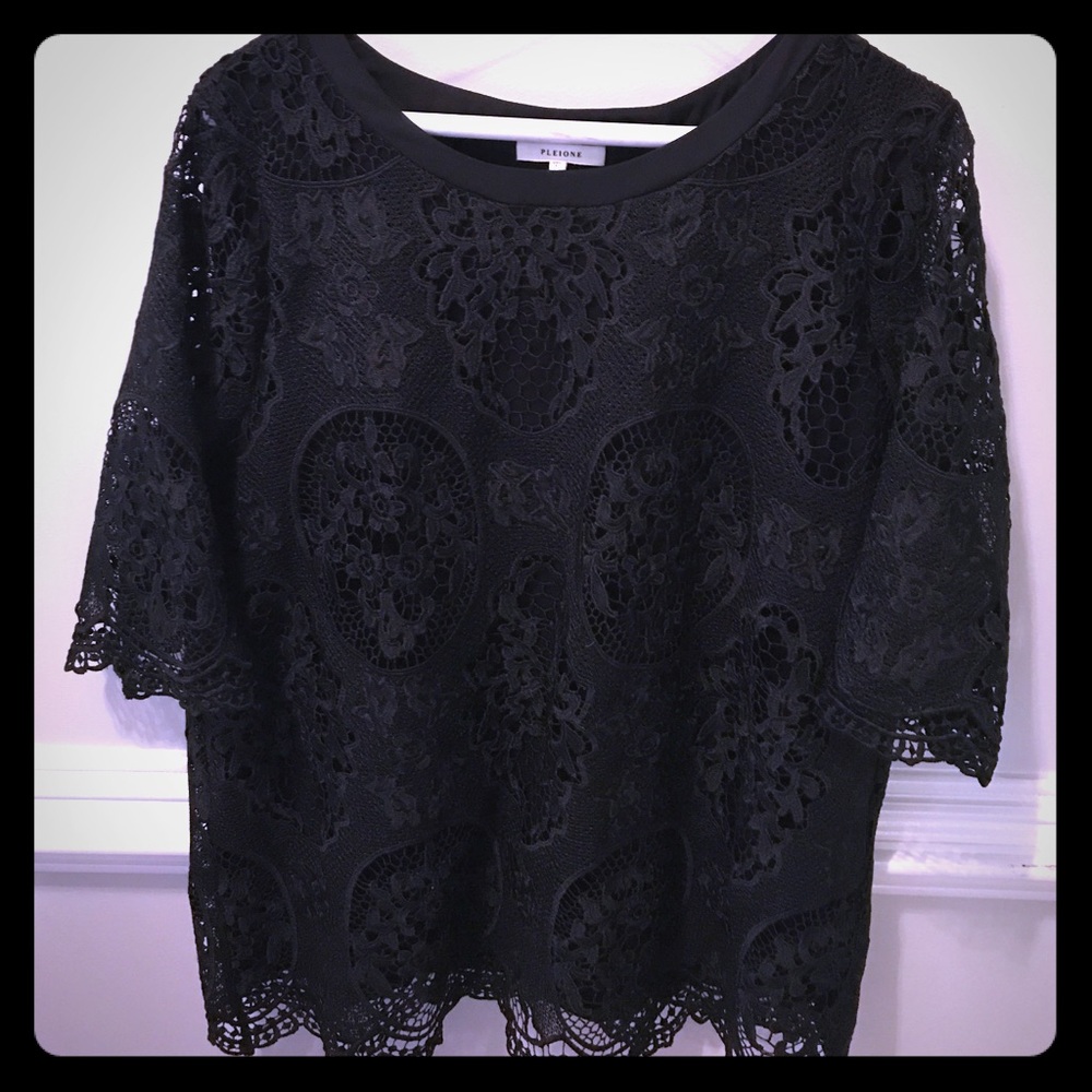 Black Lace Lined Top