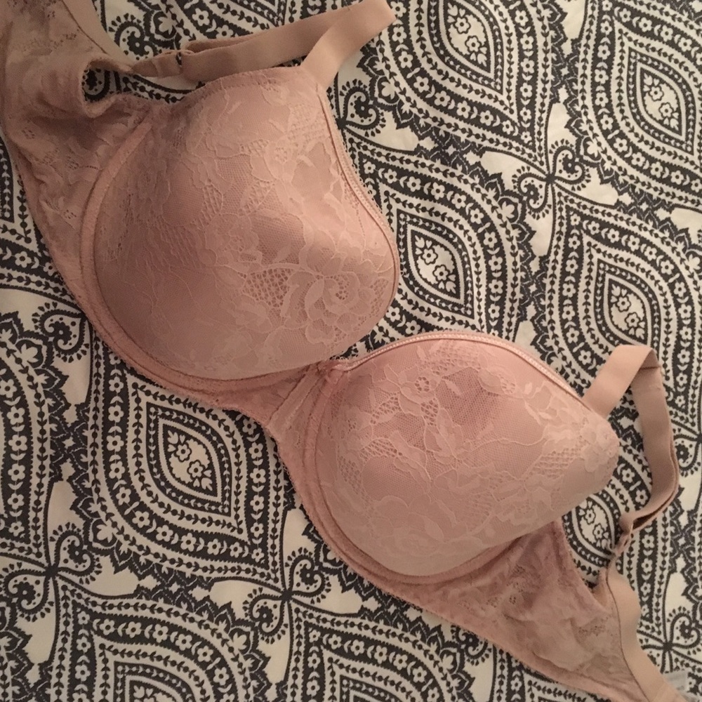 Wacoal: nude Lace Finesse t-shirt bra