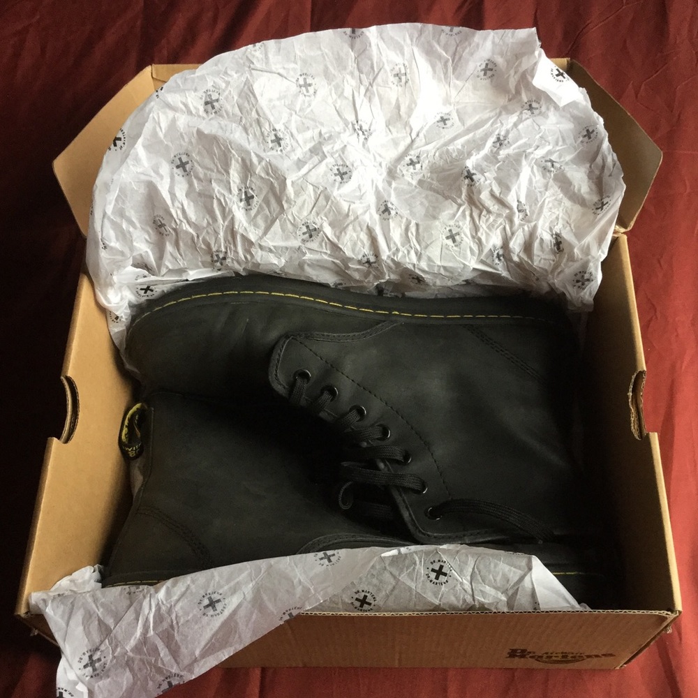 DOC MARTENS BOOTS FLASH SALE