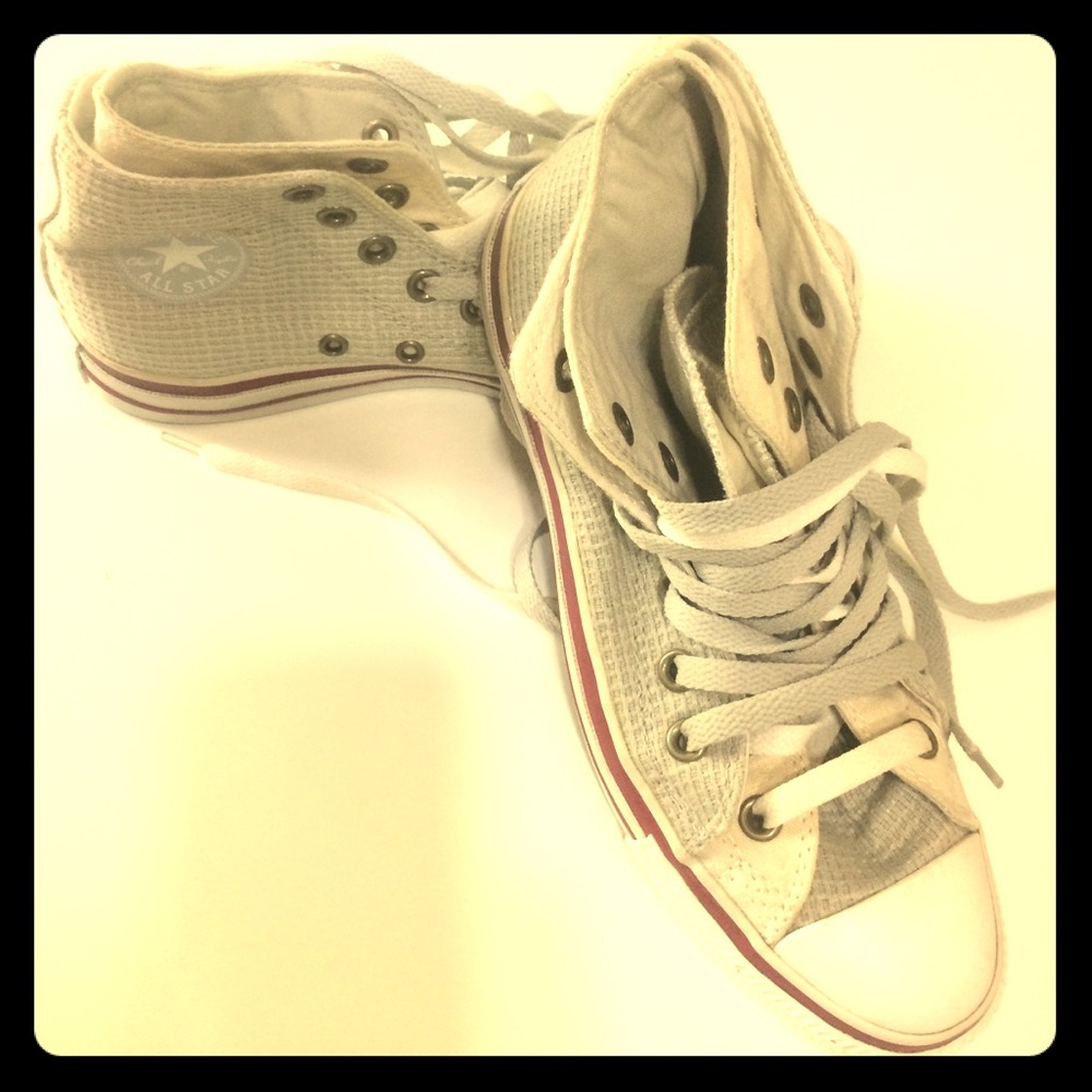 Converse ALL- Star high tops size 8 almost new
