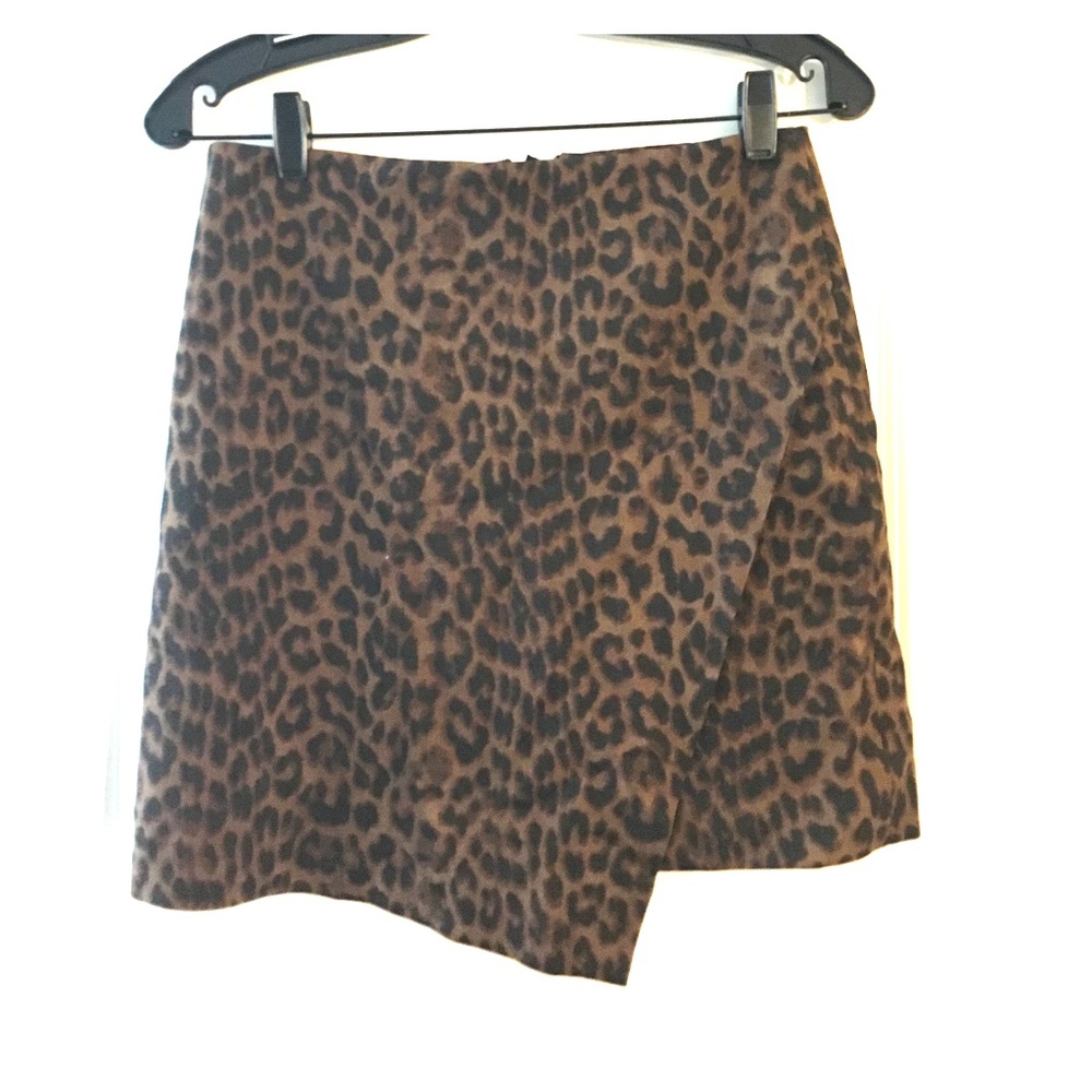 Ann taylor leopard print  skirt