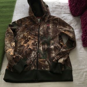 Women's Under Armour Realtree Camo zip up