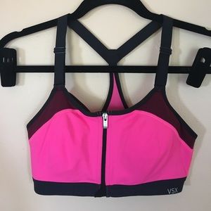 Victoria Sport Double Close Knockout Sports Bra