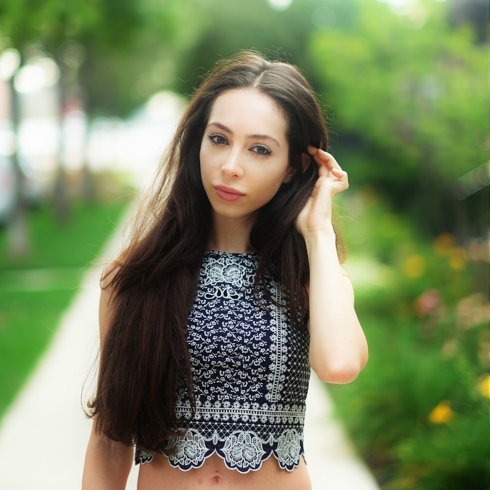 Meet your Posher, Meela