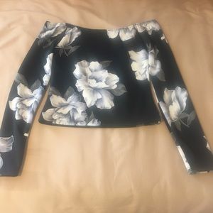 Off the Shoulder Floral shirt