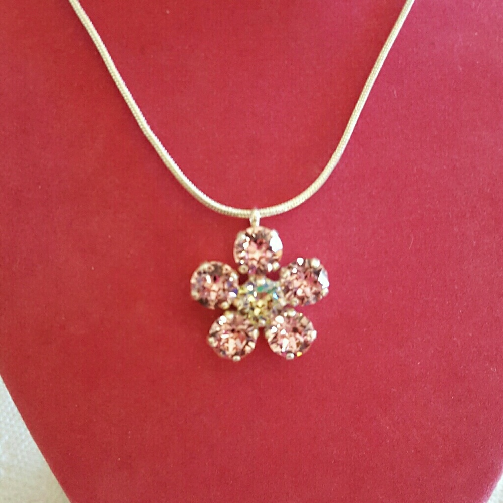 Light Rose Pink Crystal Flower Pendant Necklace