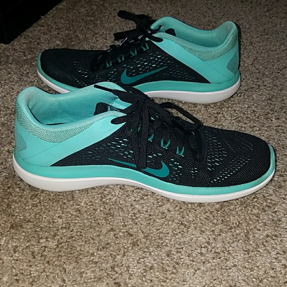 Nike flex 16'