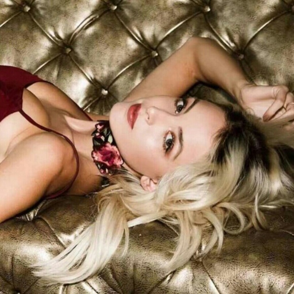 Sexy & Stylish Embroidered Floral Choker - Picture 4 of 6