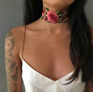 Sexy & Stylish Embroidered Floral Choker