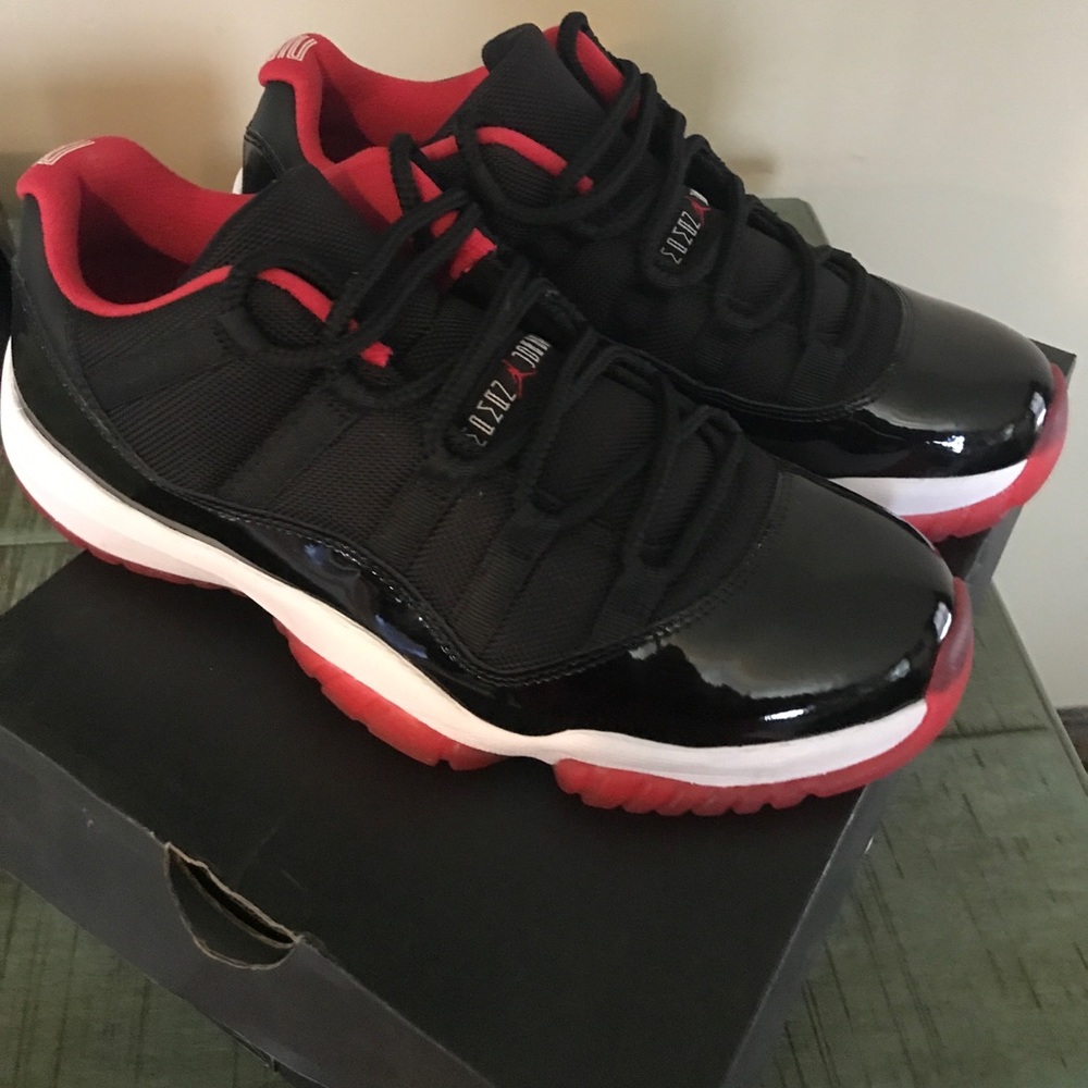 Air Jordan 11 retro low 8.5