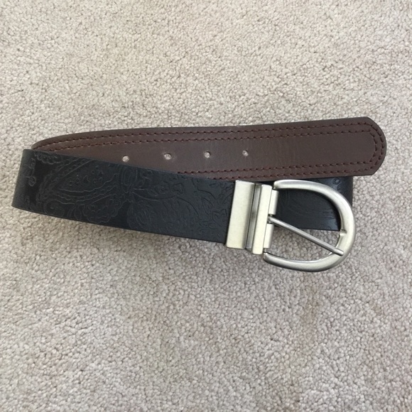 Never worn: Black/brown reversible belt, size S. - Picture 1 of 4