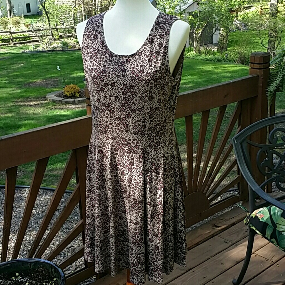 Sleeveless dress