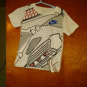 Nike tshirt