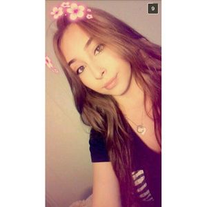 Meet your Posher, Julianna