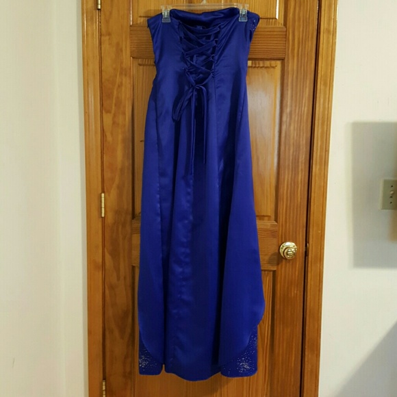 ZUM ZUM BY NIKI LIVAS CORSET GOWN. - Picture 3 of 9