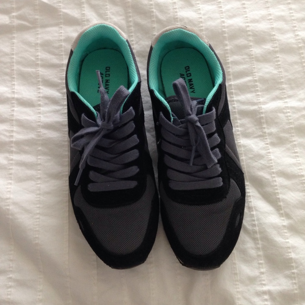 Size 9 sneakers