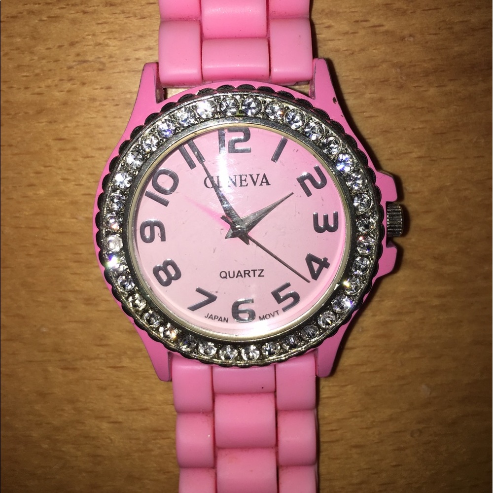 ✨Geneva watch✨