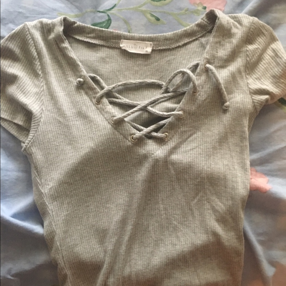 Tilly's grey tie up crop tee