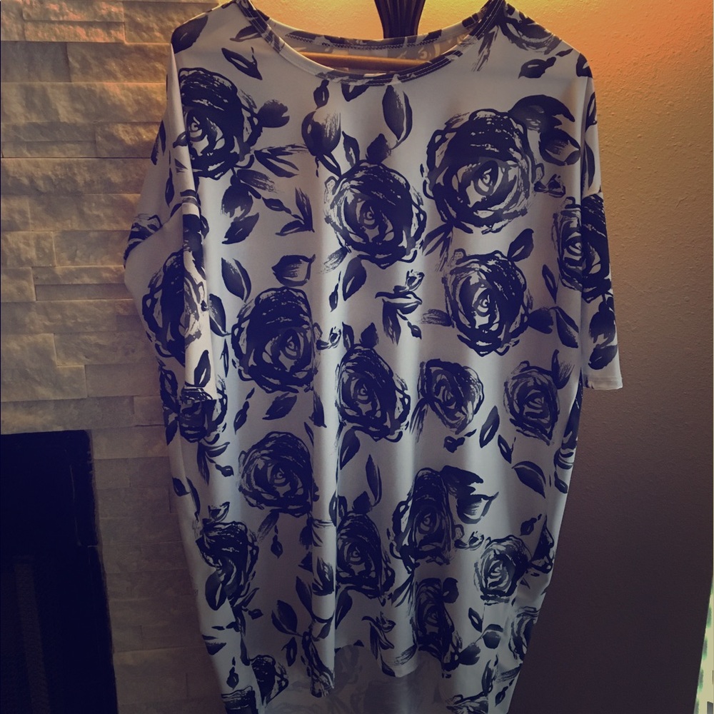 UNICORN Lularoe XXS Irma - white with black roses