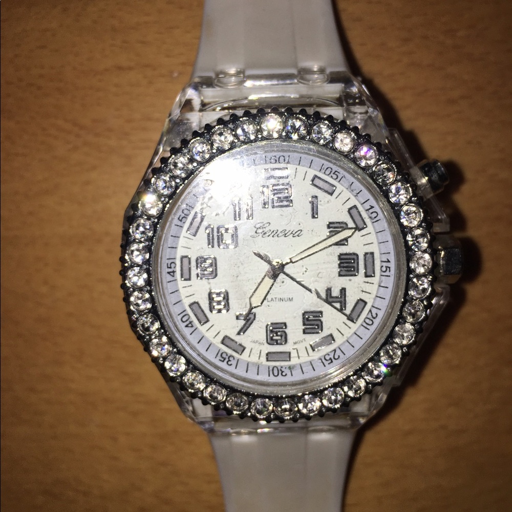 ✨Geneva watch✨