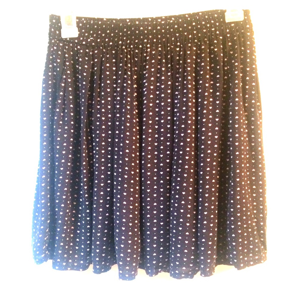 Black and pink Aeropostale mini skirt