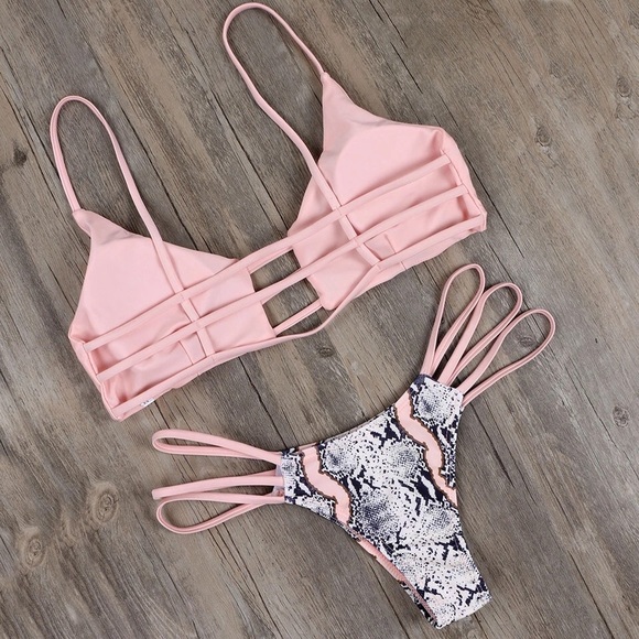 ✨Baby Pink Snakeskin String Bikini W/ Cage Back✨ - Picture 2 of 6