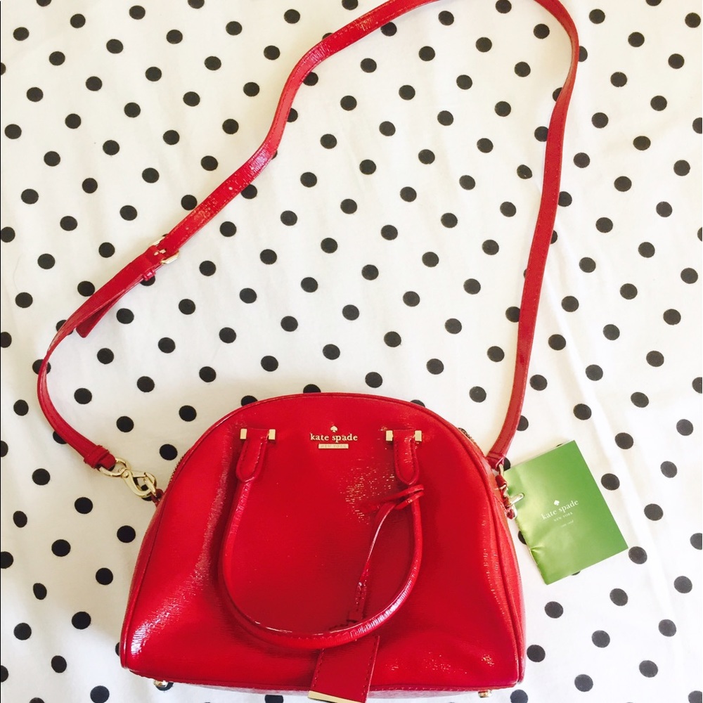 ⤵️flash saleAuthentic kate spade red crossbody bag