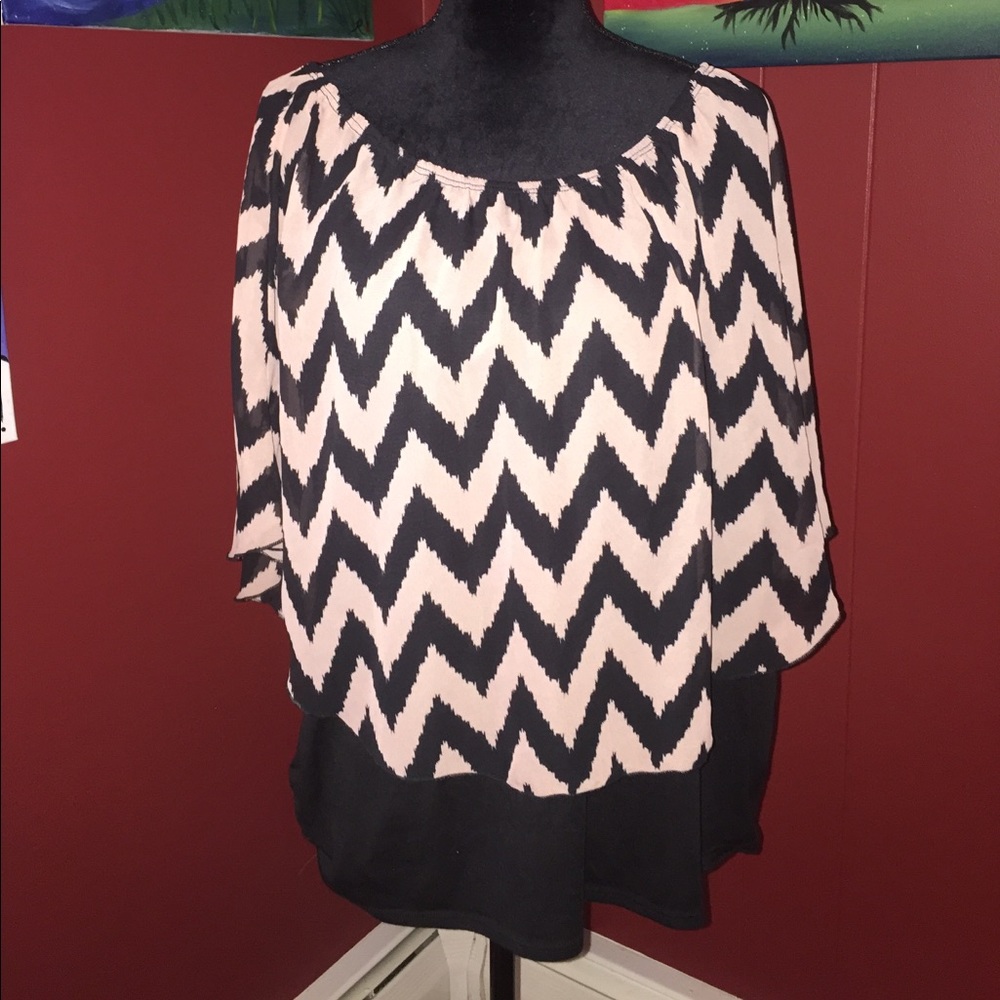 Black & Taupe Chevron Top XXXL/3XL