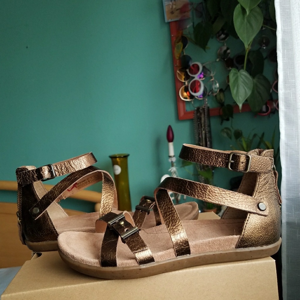 UGG Sandals