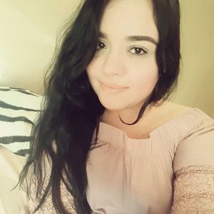 Meet your Posher, Damaris