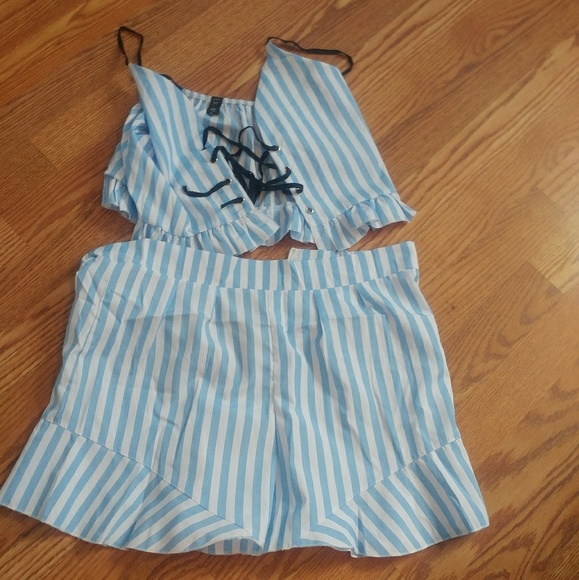 Other - Super cute striped two peice outfit