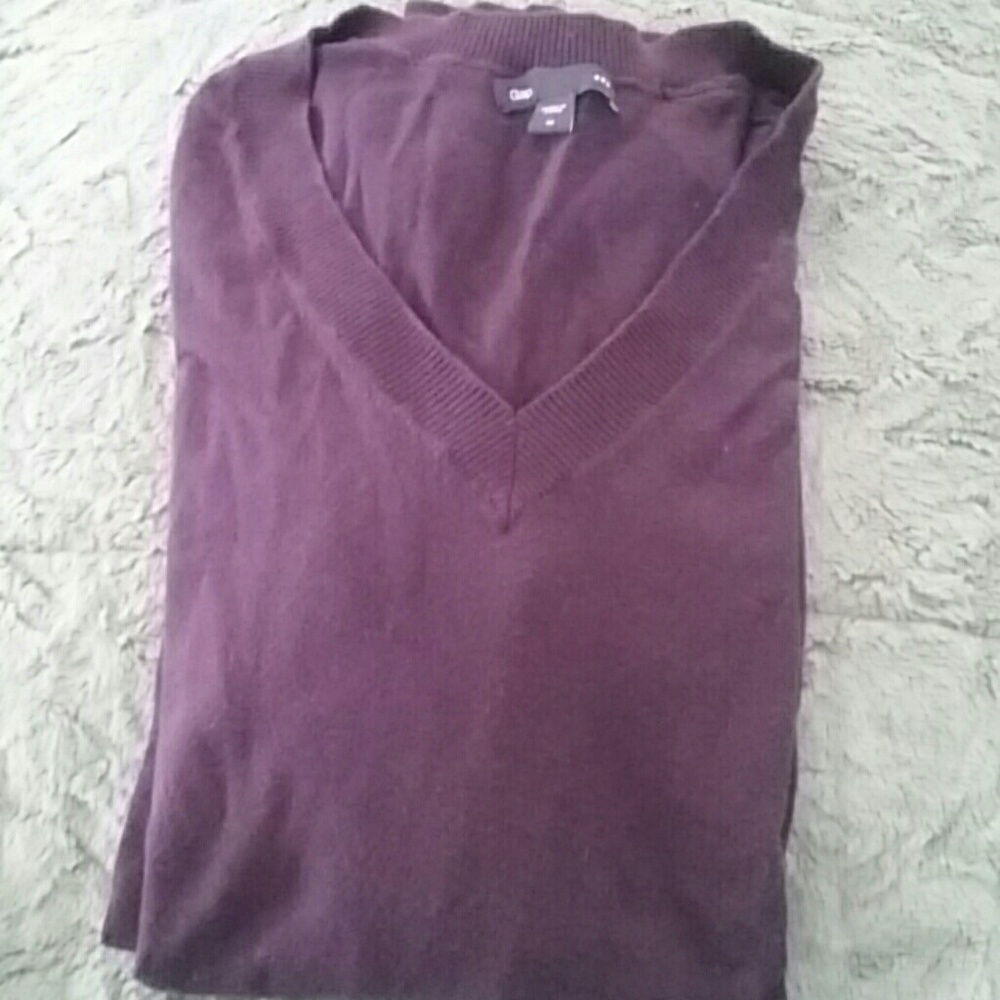 Gap V Neck Sweater
