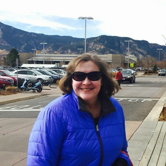 Meet your Posher, Robin - Picture 3 of 3