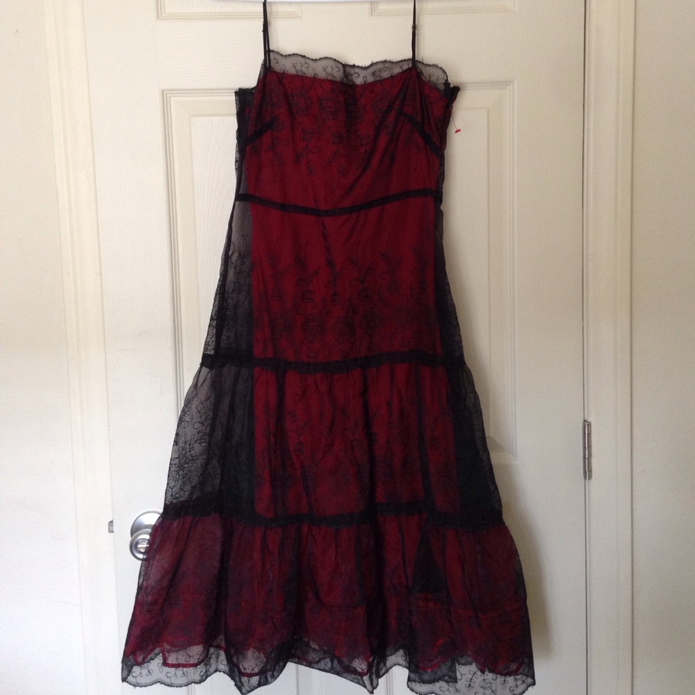 BETSY JOHNSON embroidered dress with red underlay