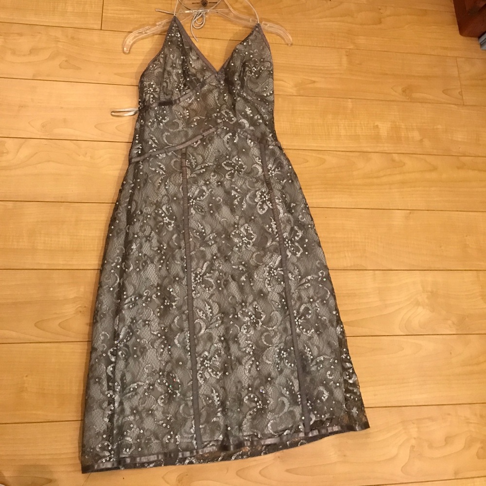 Dress - Picture 2 of 4