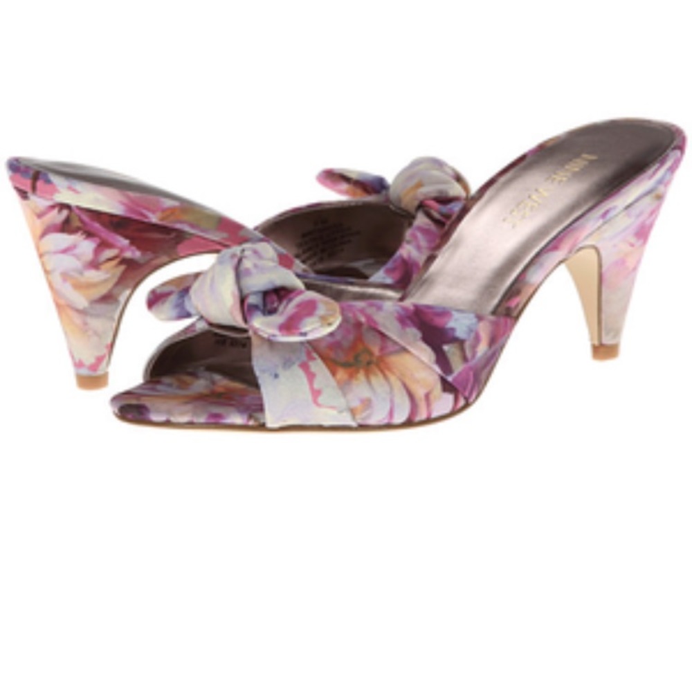 NINE WEST Anesa floral fabric sandals, never worn!