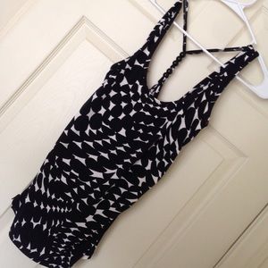 Kenneth Cole stretch shell blouse petite