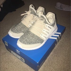 Adidas tubular shoes