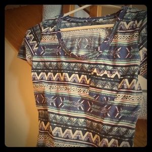 Tribal print pocket tee size small