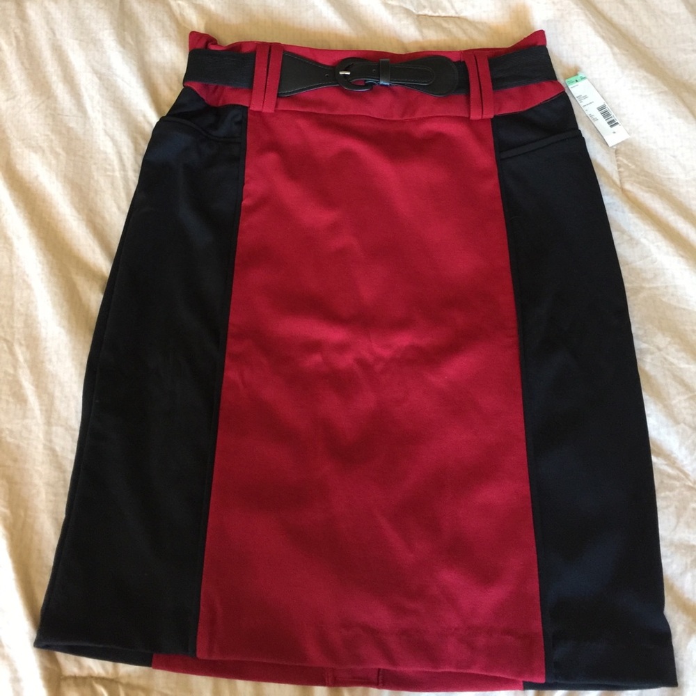 Black and Red Skirt, NWT