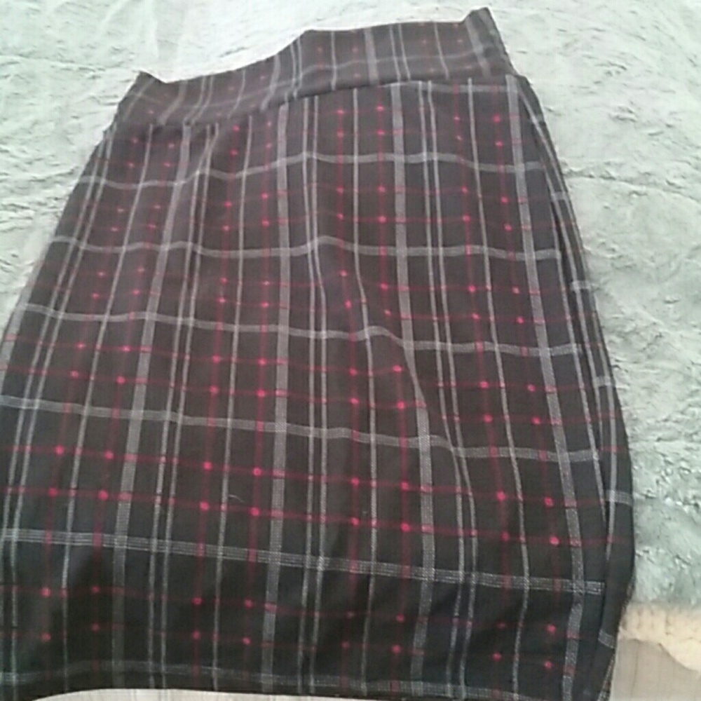 Lula Roe Cassie Skirt