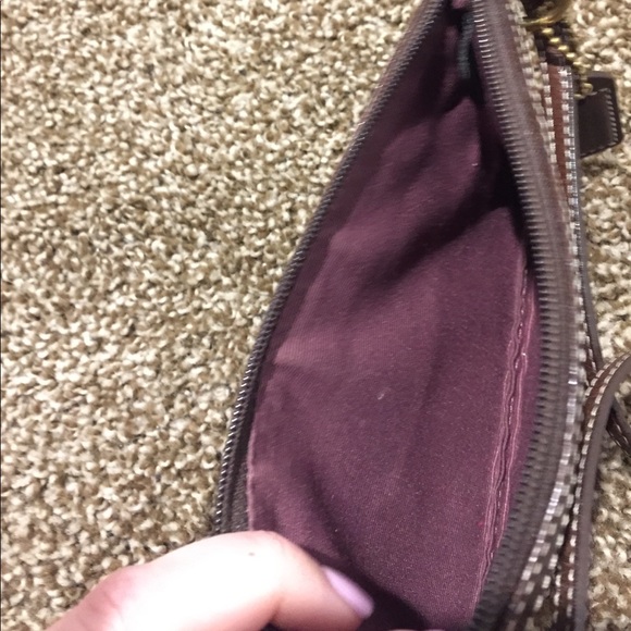 Coach wristlet - Picture 3 of 3
