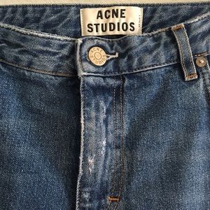 Acne Pop Betty Jeans
