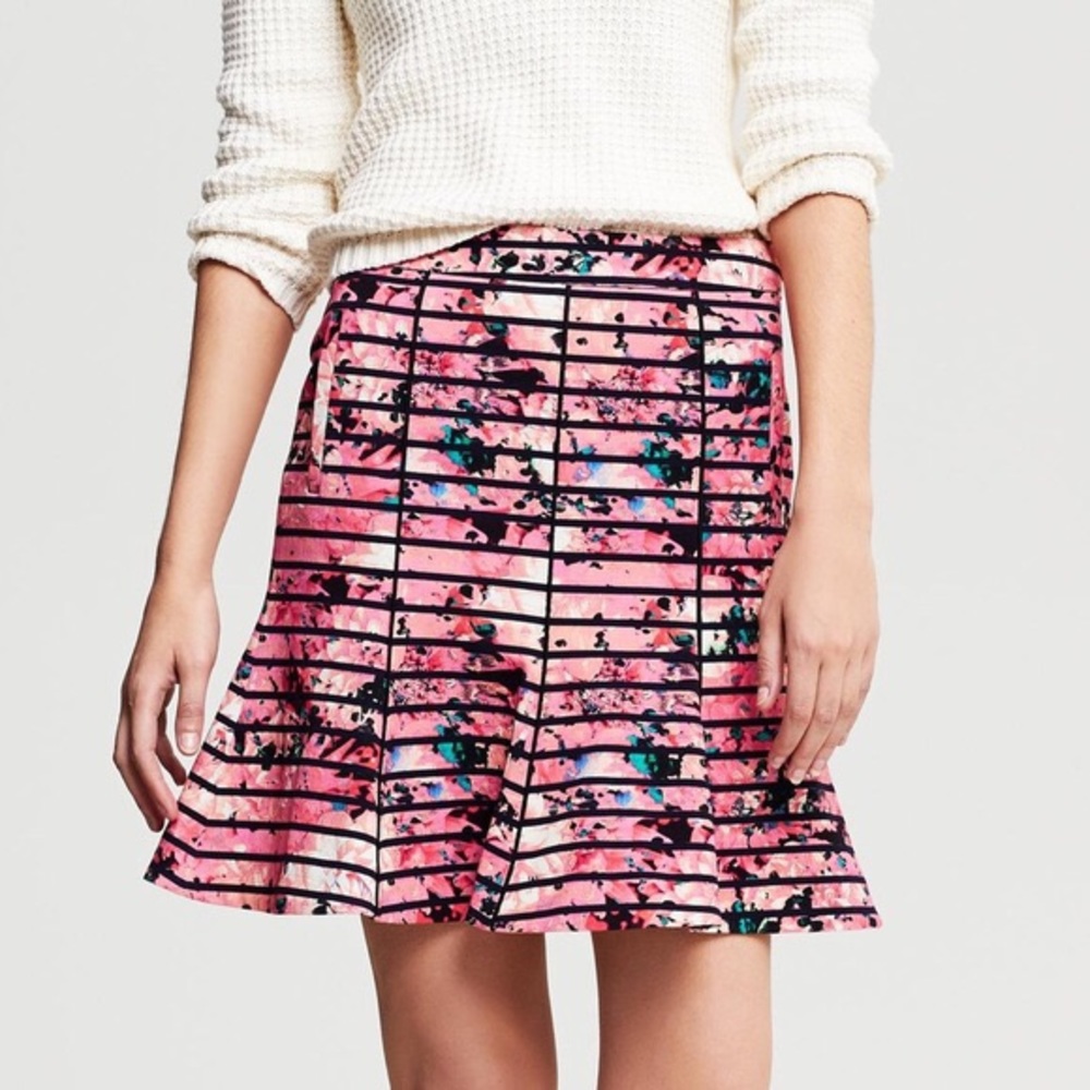 Banana Republic floral striped fluted pink skirt